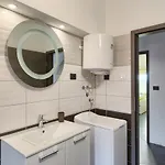Ines Apartament *