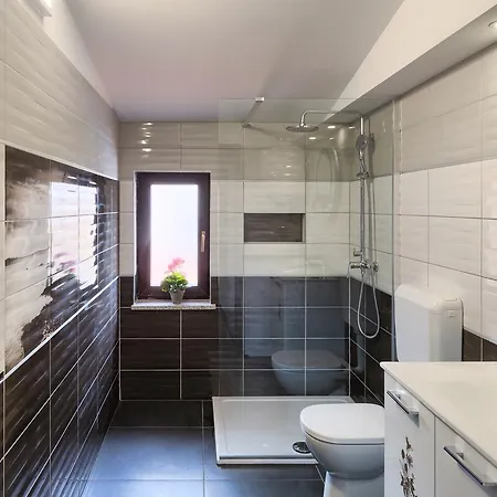 Ines Appartement *