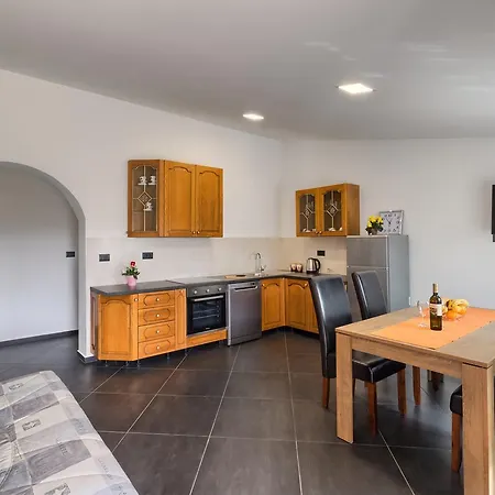 Ines Apartament